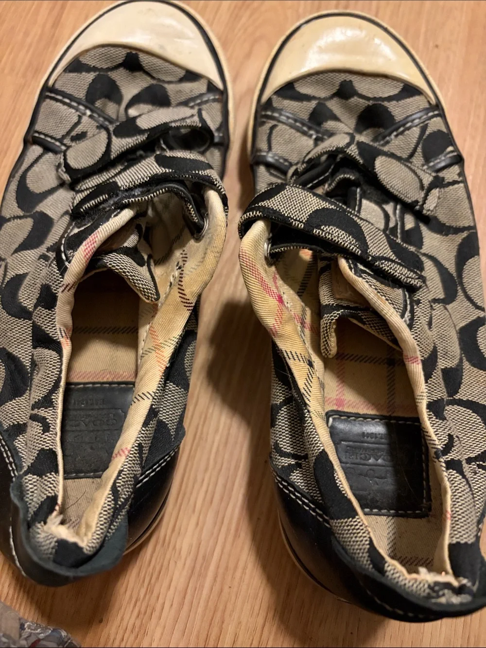 Womens Canvas Fashion Sneakers in Beige and Black